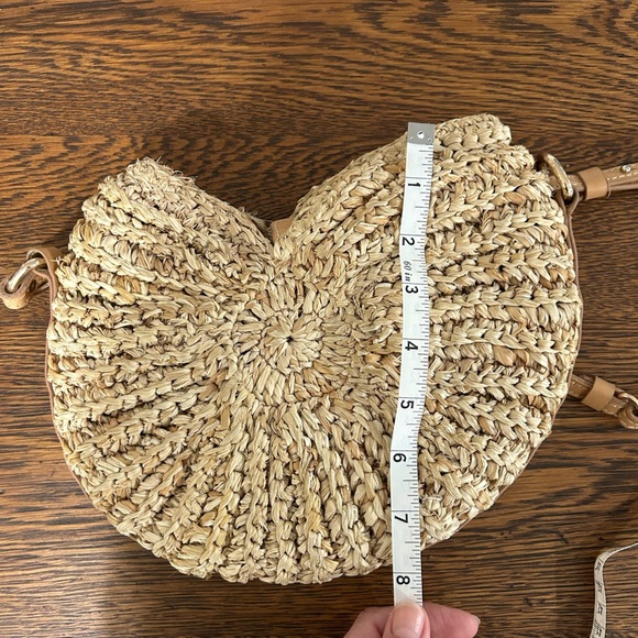 Poolside Cesi Conch Bag - Picture 8 of 9